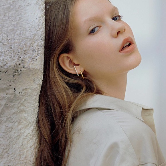 DOUBLE HOOP Earrings|18K Gold Plated - Picture 4 of 7